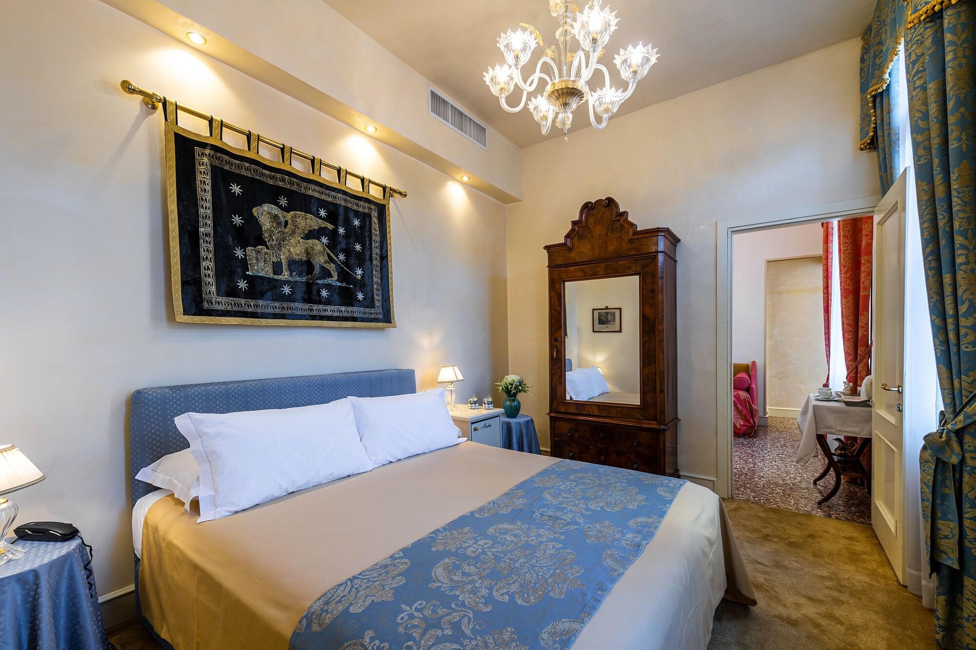 Palazzo Odoni Hotel Venesia Bagian luar foto
