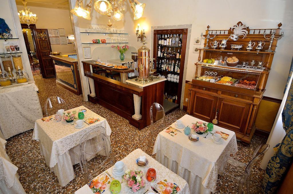 Palazzo Odoni Hotel Venesia Bagian luar foto
